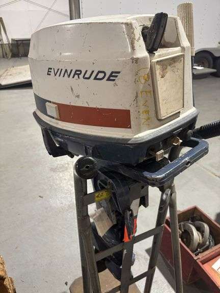 Evinrude 18 hp boat motor, 1971