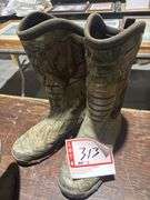 Size 12 camouflage boots