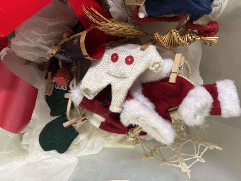 Christmas decor and 2 - totes