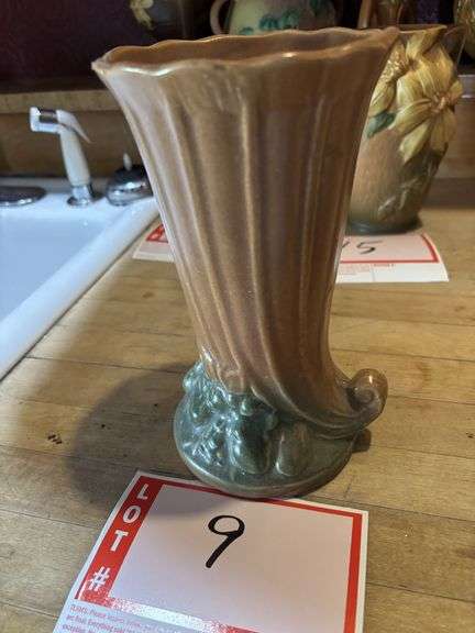 Ceramic vase