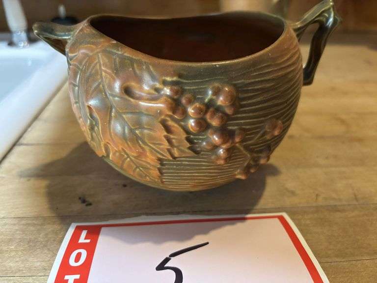 Roseville bowl