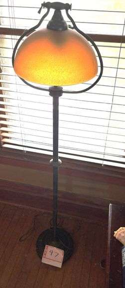 Floor lamp