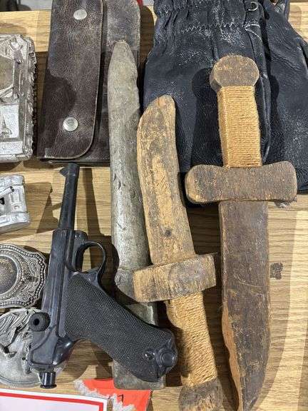 Military, plastic and metal toys, assorted toys