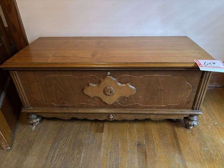 Lane cedar chest, 44 x 19.5 x 19”
