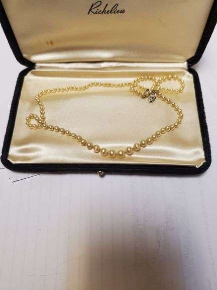 4 - pieces of Jewelry
