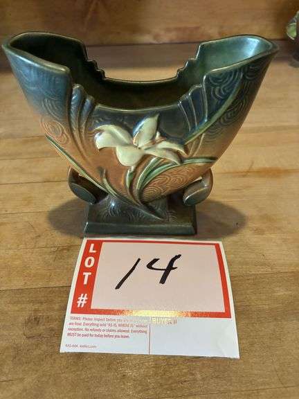 Roseville vase