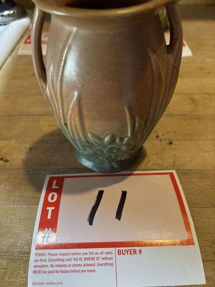 Ceramic vase