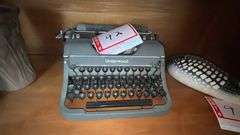 Underwood manual typewriter
