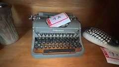 Underwood manual typewriter