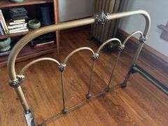 Brass twin bed, 39 x 79 x 52.5”