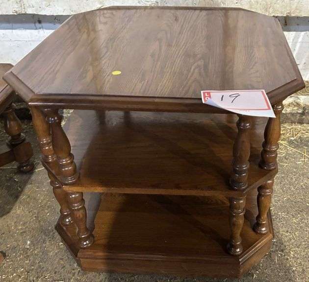 Side table, 26 x 26 x 22“
