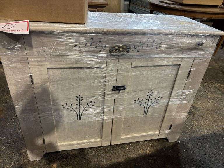 Dresser, 43 x 16 x 34”