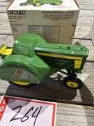 2 cylinder club expo III1992 John Deere tractor Orchard tractor