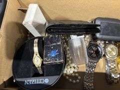 Donut Maker gift box, cooling racks, watches