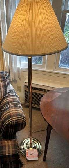 Floor lamp