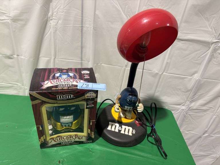 M&M light, M&M Nutcracker Sweet