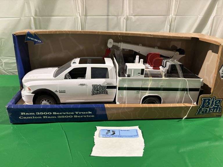 Big Farm ram 3500 service truck