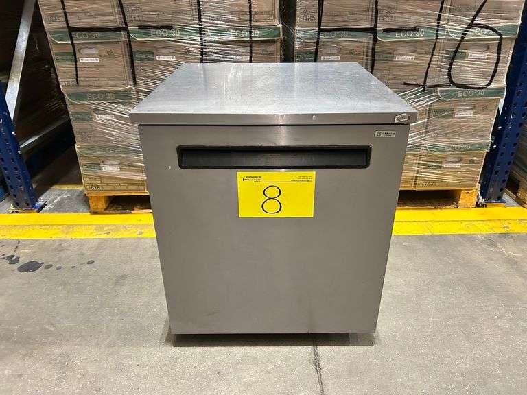 Refrigerador de barra de 1 puerta Marca DELFIELD, Modelo 406-STAR2, Serie 001092, 110 V 60 Hz medida