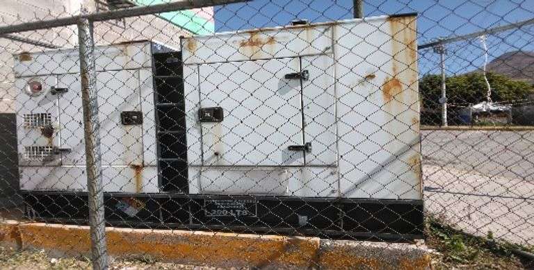 Planta de emergencia, Generador de energía eléctrica de 220 VCA, 3-4 H Fases, Standby 40 kW / 50 kW,