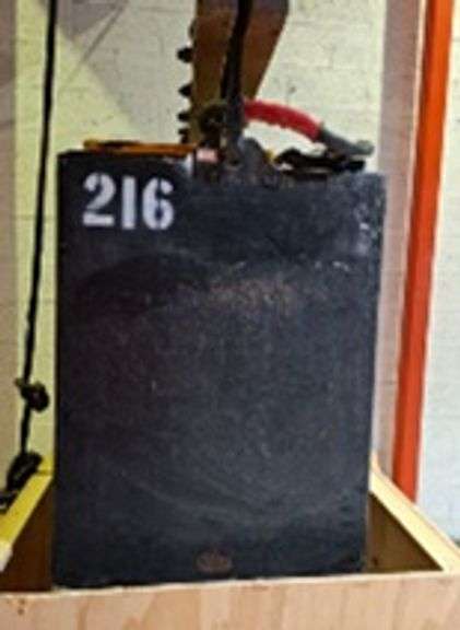 (Obligatorio enviar y presentar manifiesto para remoción) 1 BATERIA marca HAWKER, modelo 019X1000, n