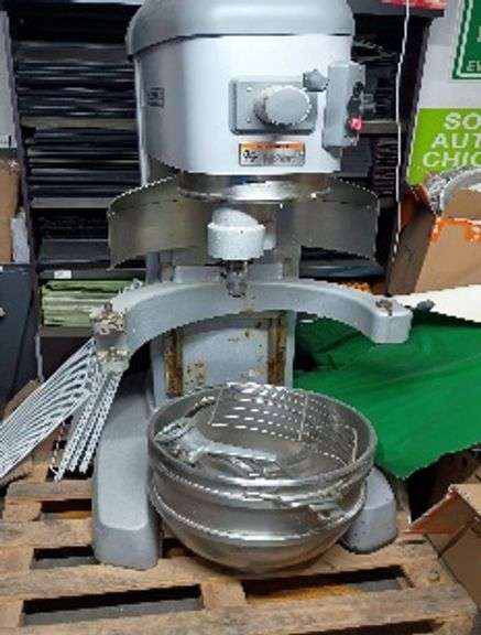 1 T-BATIDORA 40 KGS CON TAPA DE SEGURIDAD (Incompleto/Dañado) Dirección: Maximino Ávila Camacho No. 