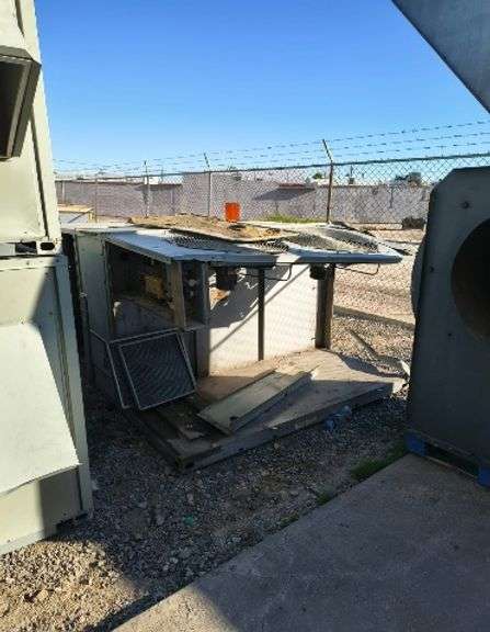 13 Equipo incompleto de aire acondicionado  (Incompleto/Dañado), 6 Equipo incompleto de extraccion (