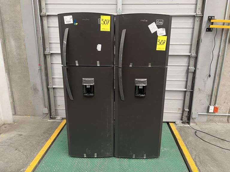 Lote de 2 refrigeradores, contiene: 1 Refrigerador con dispensador de agua Marca MABE, Modelo RMA300