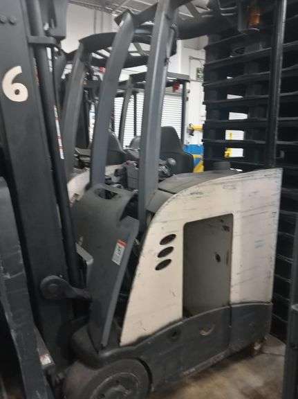 (Pago hoy y remoción máximo el día lunes 29 de diciembre) 1 MONTACARGAS  (Incompleto/Dañado) Direcci