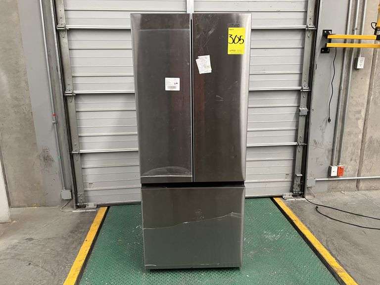 Refrigerador Marca ATVIO, Modelo ATR18FS2D, Serie 160019, Color GRIS (Equipo de Devolución)