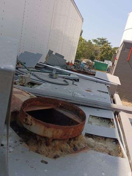 (Canibalizado) 2 HORNOS DE PANADERIA (Incompleto/Dañado) Dirección: Periferico Sur S/N Fracc. Santa 