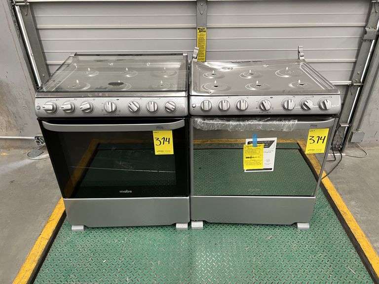 Lote de 2 estufas, contiene: 1 Estufa de 6 quemadores Marca MABE, Modelo WEM7659CFIS3A, Serie 026425