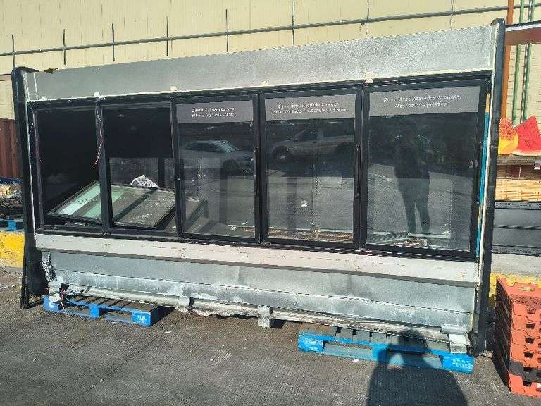 1 Vitrina Carnes (Incompleto/Dañado), 1 T-Exhibidor De Tablet (Base Ysoporte) (12) (Incompleto/Dañad