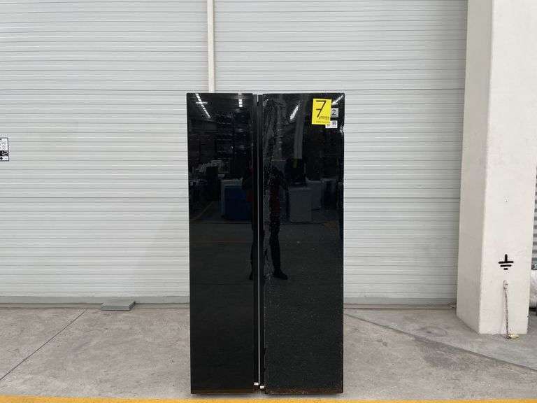 Refrigerador Marca MIDEA Modelo MDRS710FGM22, SIN Serie, 115V, 60HZ, 2.3 AMPS Color Negro (Equipo de