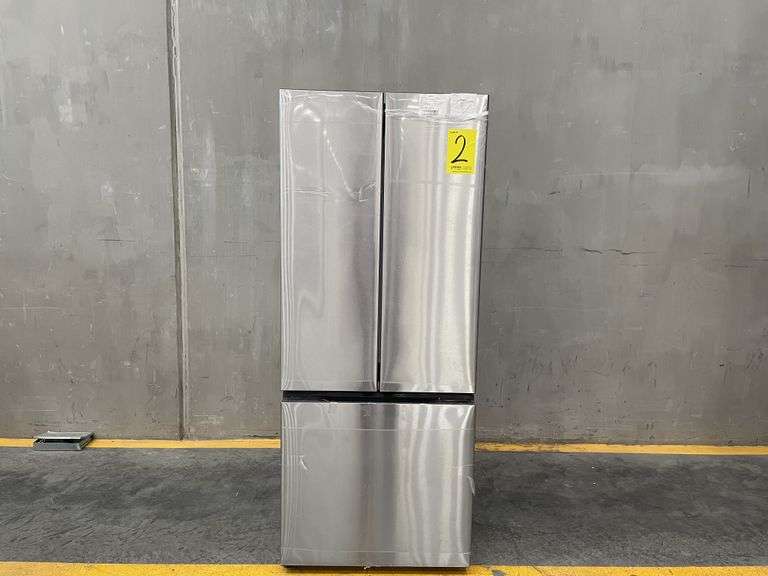 Refrigerador Marca ATVIO, Modelo ATR18FS2D, Serie ATSS160004, 120V,60HZ, 1.0AMPS, Color Gris (Equipo
