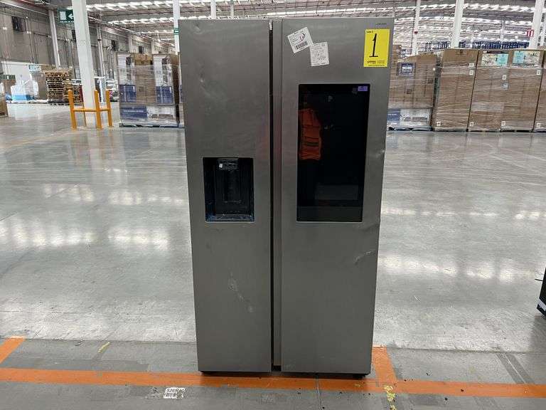 Refrigerador con dispensador de agua y hielo Marca SAMSUNG, Modelo RF2275561S9, Serie 00034N, Color