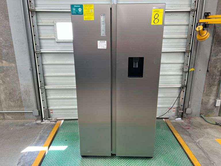 (NUEVO) Refrigerador con dispensador de agua Marca HISENSE, Modelo RS19N6WCX, Serie E40090, Color GR