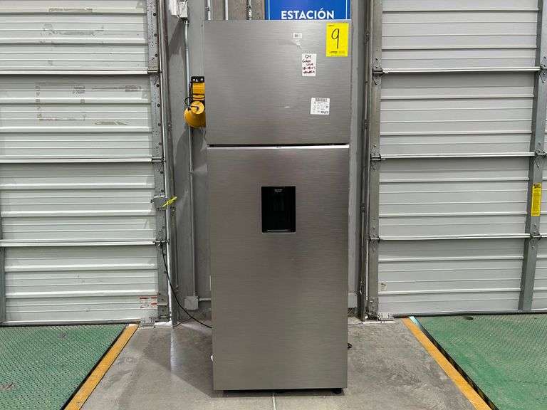(NUEVO) Refrigerador con dispensador de agua Marca SAMSUNG, Modelo RT53DG6758S9, Serie 00397H, Color