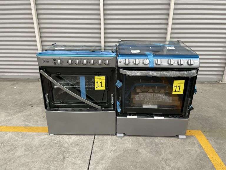 Lote de 2 Estufas, contiene: 1 Estufa de 6 quemadores Marca MABE, Modelo WEM7659CFIS, Serie 003701, 