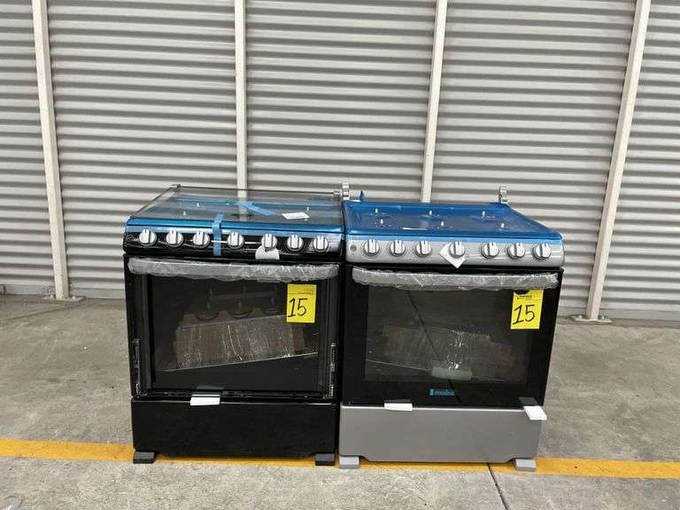 Lote de 2 Estufas, contiene: 1 Estufa de 6 quemadores Marca MABE, Modelo WEM657CSISN, Serie 003841, 