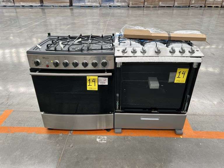 Lote de 2 estufas, contiene: 1 Estufa de 6 quemadores Marca MABE, Modelo WEM7659CFIS3A, Serie 032070