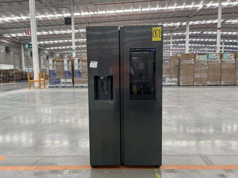 (NUEVO) Refrigerador con dispensador de agua y hielo Marca SAMSUNG, Modelo RS22T5561B1, Serie 00596B