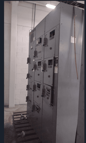 1 Tablero HBC (Incompleto/Dañado), 1 Tablero HBC (Incompleto/Dañado), 1 Patin Hidraulico (Incompleto