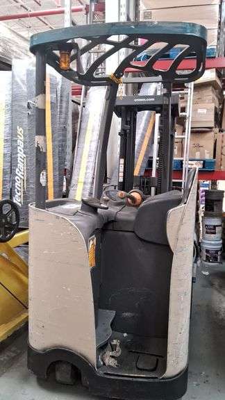(Remoción obligatoria antes del 11 de febrero) 1 MONTACARGAS marca ...