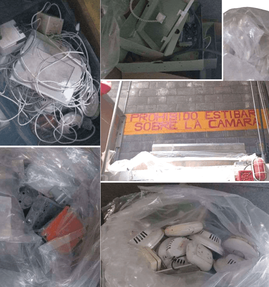 25 GANCHOS (Incompleto/Dañado), 12 DETECTORES DE HUMO (Incompleto/Dañado), 8 CAJAS GALVANISADAS (Inc