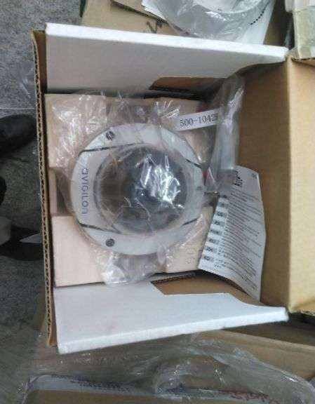 1 cisco maraki (Incompleto/Dañado), 1 bascula (Incompleto/Dañado), 1 control de panel (Incompleto/Da