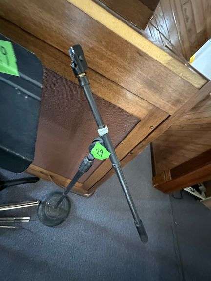 MUSIC STANDS & MIC STANDS