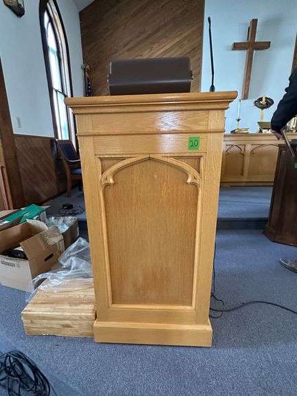 OAK PULPIT