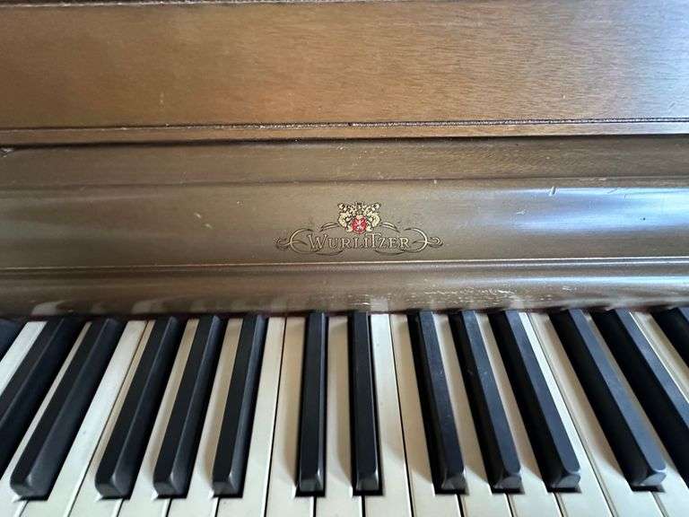 WURLITZER SPINET PIANO W/ BENCH & SHEET MUSIC
