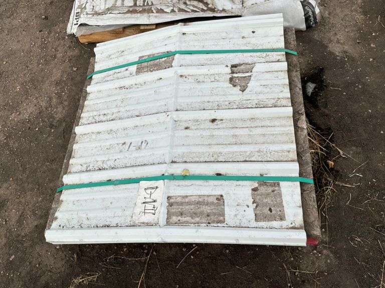 Bundle of Ridge Cap Tin