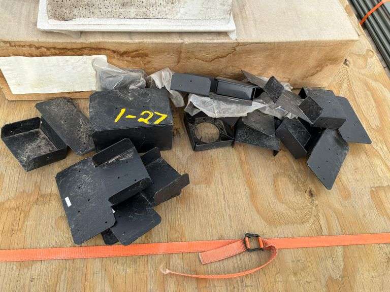 Black Metal Brackets